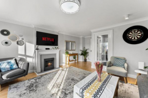 Stylish House in Wakefield - Sleeps 6